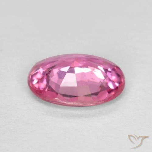 Saphir Violet Rosâtre naturelle ovale, 0.59 ct, VS