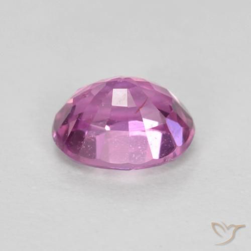 Saphir Violet Rosâtre naturelle ovale, 0.48 ct, VS