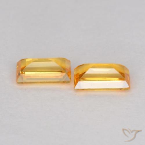 Shop natural 0.51ct Orange moyen Saphir gems, Baquette, from Tanzanie at GemSelect. In stock, global shipping!