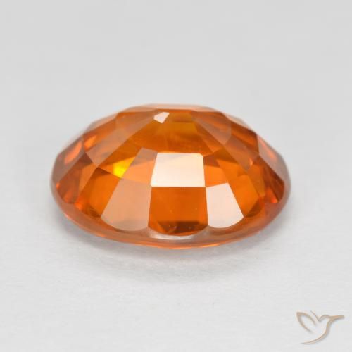 Saphir Orange moyen naturelle ovale, 4.03 ct, VS-SI
