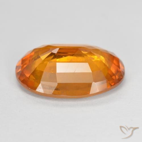 Saphir Orange rougeâtre naturelle ovale, 6.96 ct, VS-SI