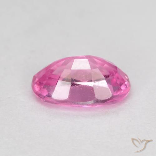 Saphir Pourpre moyen naturelle ovale, 0.63 ct, VS-SI