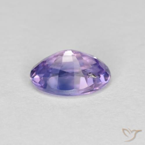Saphir Violet léger moyen naturelle ovale, 0.57 ct, VS