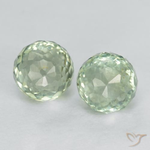 Shop natural 1.09ct Vert forêt léger Saphir gems, Tour, from Tanzanie at GemSelect. In stock, global shipping!