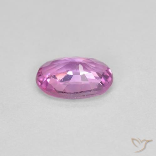 Saphir Violet Rosâtre naturelle ovale, 0.55 ct, VVS