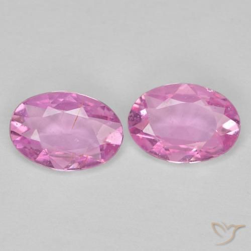 Shop natural 0.76ct Pourpre intense Saphir gems, ovale, from Tanzanie at GemSelect. In stock, global shipping!