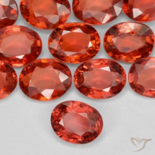 Saphir Rouge vif naturelle ovale, 0.45 ct, VS