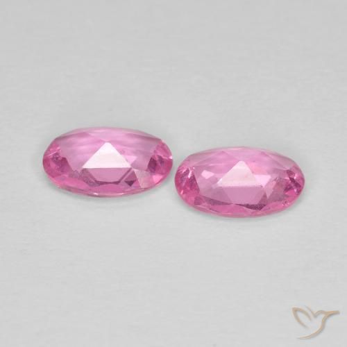 Shop natural 0.73ct Rose pourpre royal Saphir gems, ovale, from Madagascar at GemSelect. In stock, global shipping!