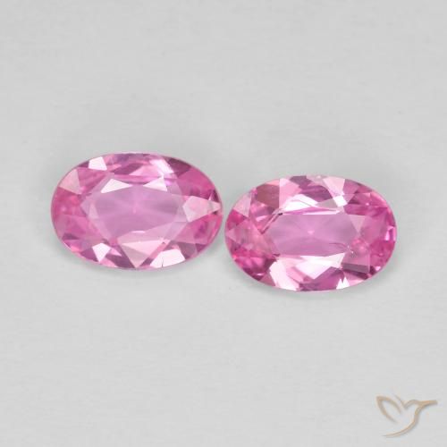 0.85ctw Naturel Rose intense Saphir, ovale, VS