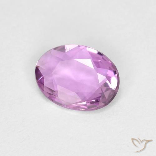Saphir Pourpre lilas naturelle ovale, 0.48 ct, VVS