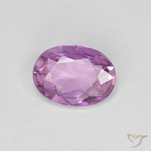 Saphir Pourpre violet rosâtre naturelle ovale, 0.70 ct, VVS