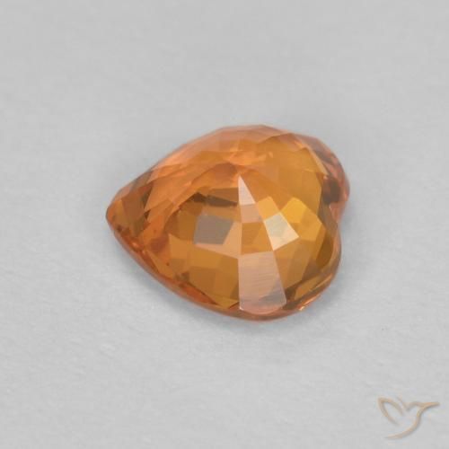 Saphir Orange vif naturelle Cœur, 0.48 ct, VVS