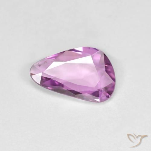 Saphir Pourpre rosâtre intense naturelle Fantaisie, 0.72 ct, VVS-VS