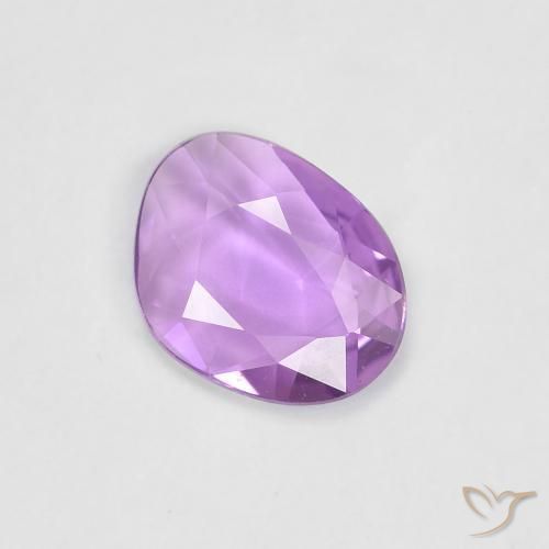 Saphir Pourpre lilas naturelle Fantaisie, 0.61 ct, VVS-VS