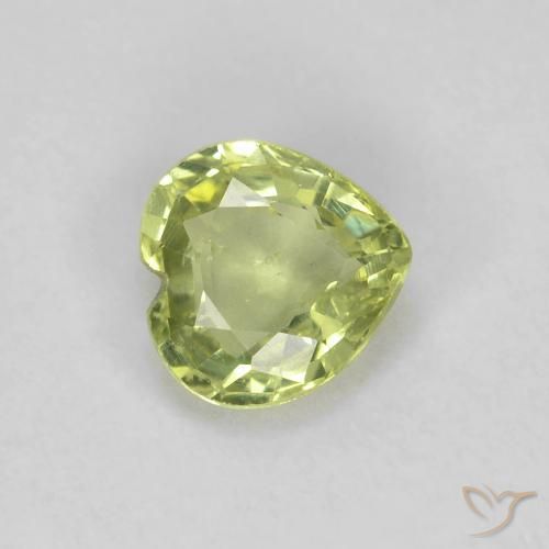 Saphir Vert jaunâtre naturelle Cœur, 0.40 ct, VS