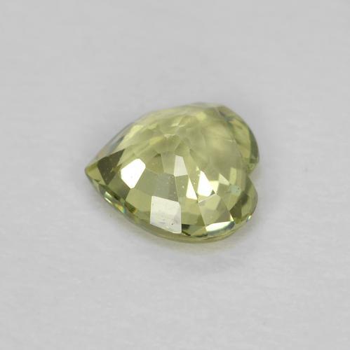 Saphir Olive verte naturelle Forme de coeur, 0.36 ct, VVS-VS