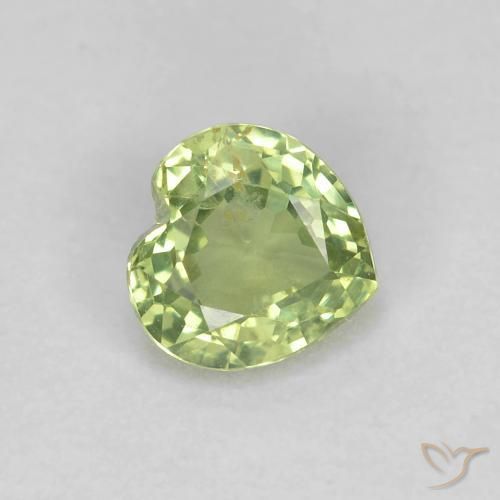 Saphir Olive verte naturelle Cœur, 0.45 ct, VS-SI