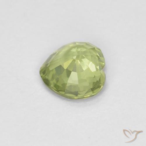 Saphir Vert chaud naturelle Cœur, 0.39 ct, VVS-VS