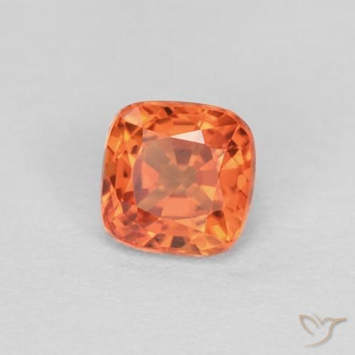 Saphir Orange feu naturelle Coussin, 0.39 ct, VVS-VS