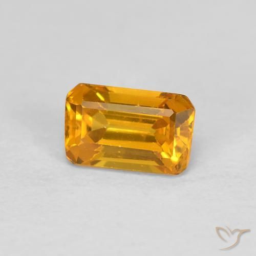 Saphir doré naturelle taille émeraude, 0,50 ct, VVS