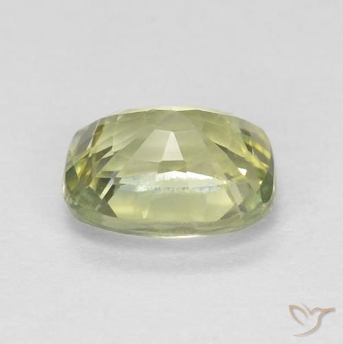 Saphir Vert poire léger naturelle Coussin, 0.67 ct, VVS-VS