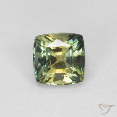 0.65ct Naturel Multicolore Saphir, Coussin, VVS