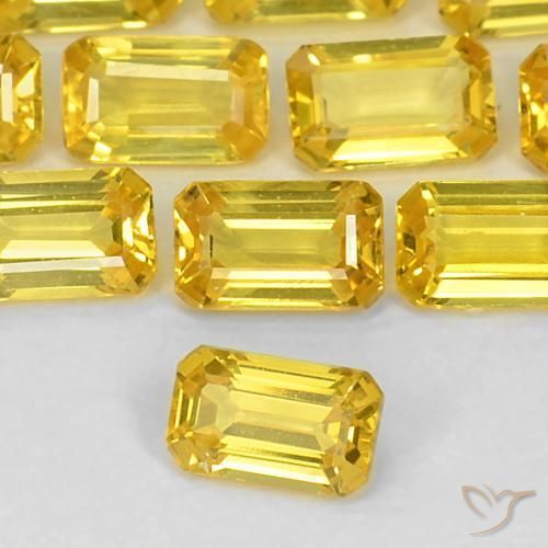 0.41ct Naturel Jaune Saphir, Taille émeraude, VS