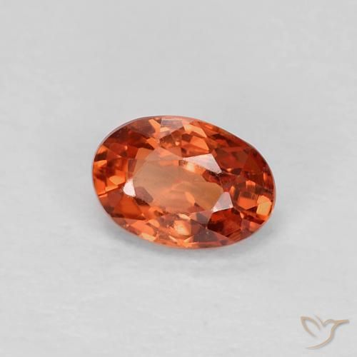Saphir Rouge-orange naturelle ovale, 0.58 ct, VVS-VS