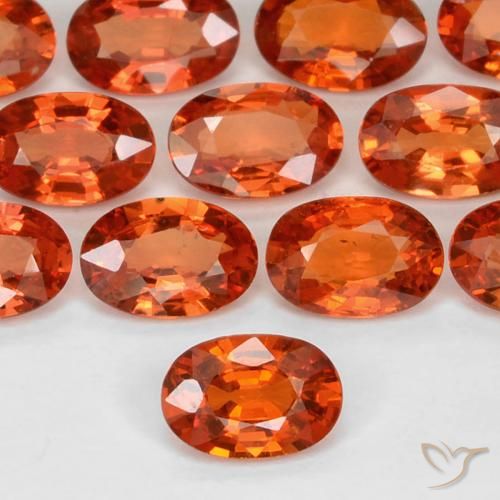 0.52ct Naturel Orange moyen Saphir, ovale, VS