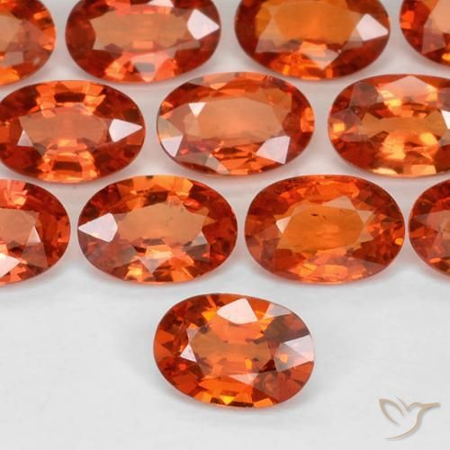 Saphir Orange moyen naturelle ovale, 0.52 ct, VS