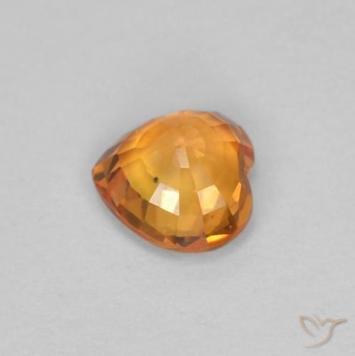 Saphir Orange vif naturelle Cœur, 0.45 ct, VVS-VS