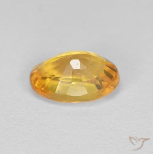 Saphir Orange-or naturelle ovale, 0.65 ct, VVS