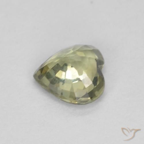 Saphir Vert jaunâtre naturelle Cœur, 0.45 ct, VVS-VS