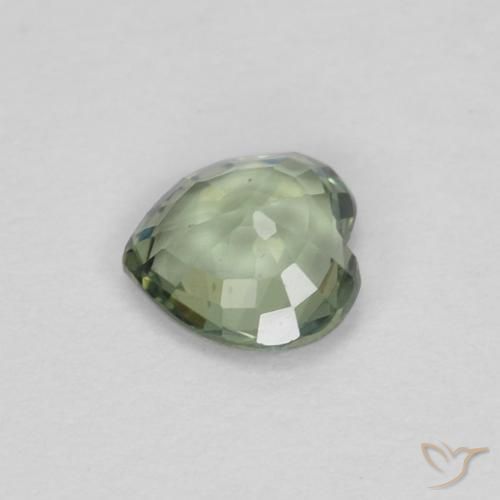 Saphir Vert chaud naturelle Cœur, 0.38 ct, VVS-VS