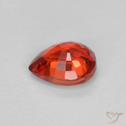 Saphir Rouge cramoisi vif naturelle En forme de poire, 0.46 ct, VS