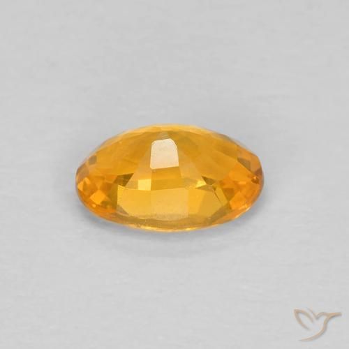 Saphir Orange moyen naturelle ovale, 0.56 ct, VVS-VS