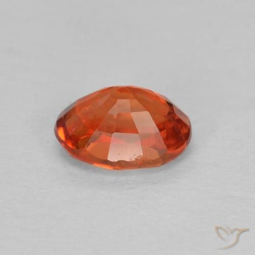 Saphir Orange rougeâtre naturelle ovale, 0.68 ct, VVS-VS