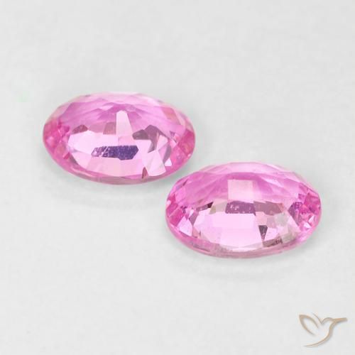 Shop natural 0.80ct Rose pourpre royal très clair Saphir gems, ovale, from Madagascar at GemSelect. In stock, global shipping!