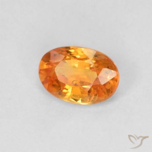 Saphir Orange vif naturelle ovale, 0.66 ct, VVS-VS