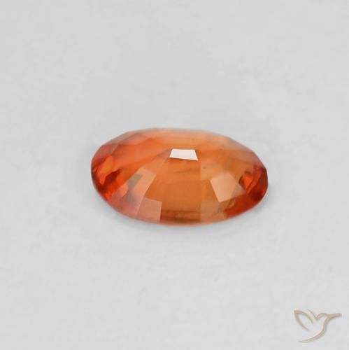 Saphir Orange rougeâtre naturelle ovale, 0.39 ct, VVS