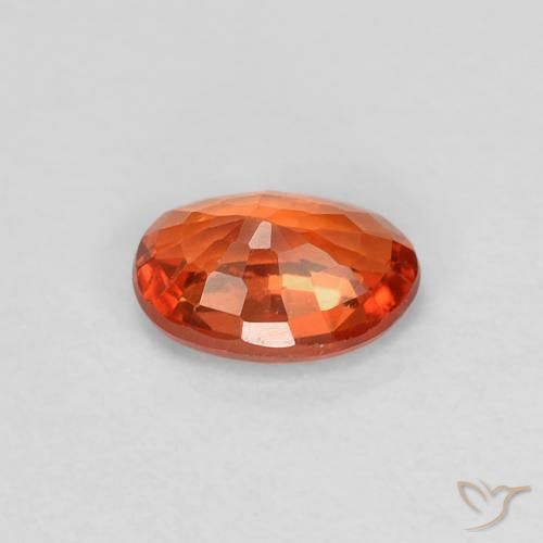 Saphir Orange rougeâtre naturelle ovale, 0.60 ct, VVS
