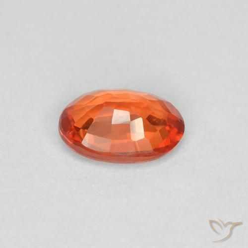 Saphir Orange feu naturelle ovale, 0.49 ct, VVS