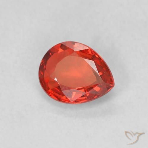 Saphir Rouge moyen naturelle En forme de poire, 0.42 ct, VVS-VS