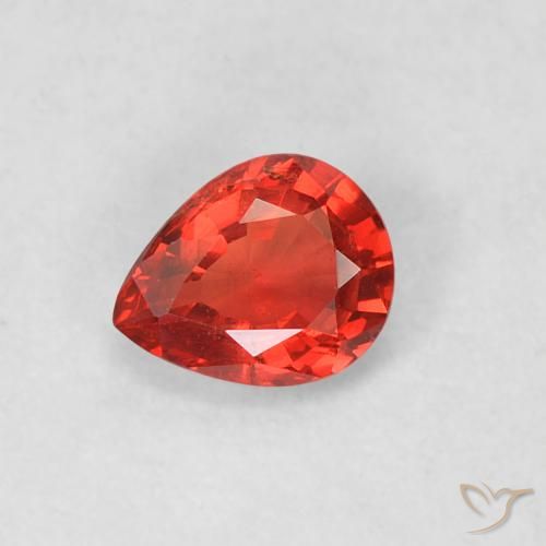 Saphir Rouge vif naturelle En forme de poire, 0.39 ct, VS