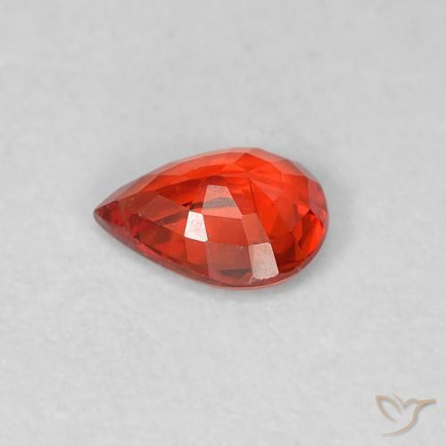Saphir Rouge vif naturelle En forme de poire, 0.37 ct, VS