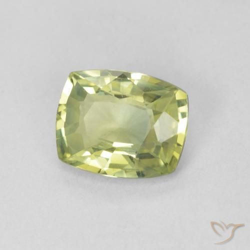 Saphir Vert forêt léger naturelle Coussin, 0.79 ct, VVS