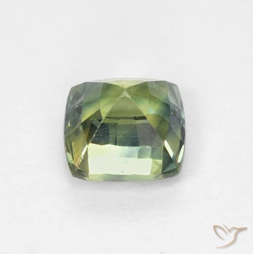 Saphir Olive verte naturelle Coussin, 0.69 ct, VS