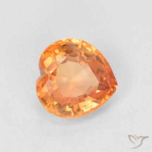 Saphir Orange vif naturelle Cœur, 0.54 ct, VVS