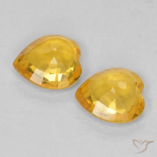 Shop natural 0.69ct Doré moyen Saphir gems, Cœur, from Tanzanie at GemSelect. In stock, global shipping!