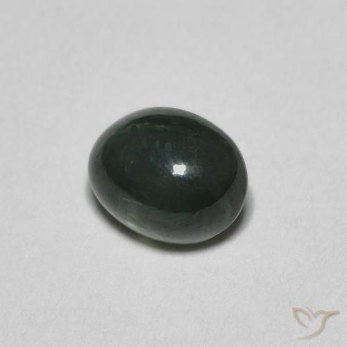 Saphir Vert naturelle ovale, 0.67 ct, Translucide